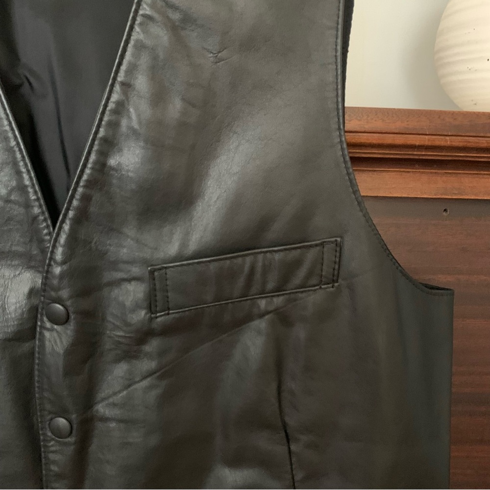 Vintage Peerless Garments Black Leather Vest, Size XL - Picture 2 of 10
